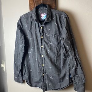 Modern Amusement gray arrow axes print long sleeve men’s shirt